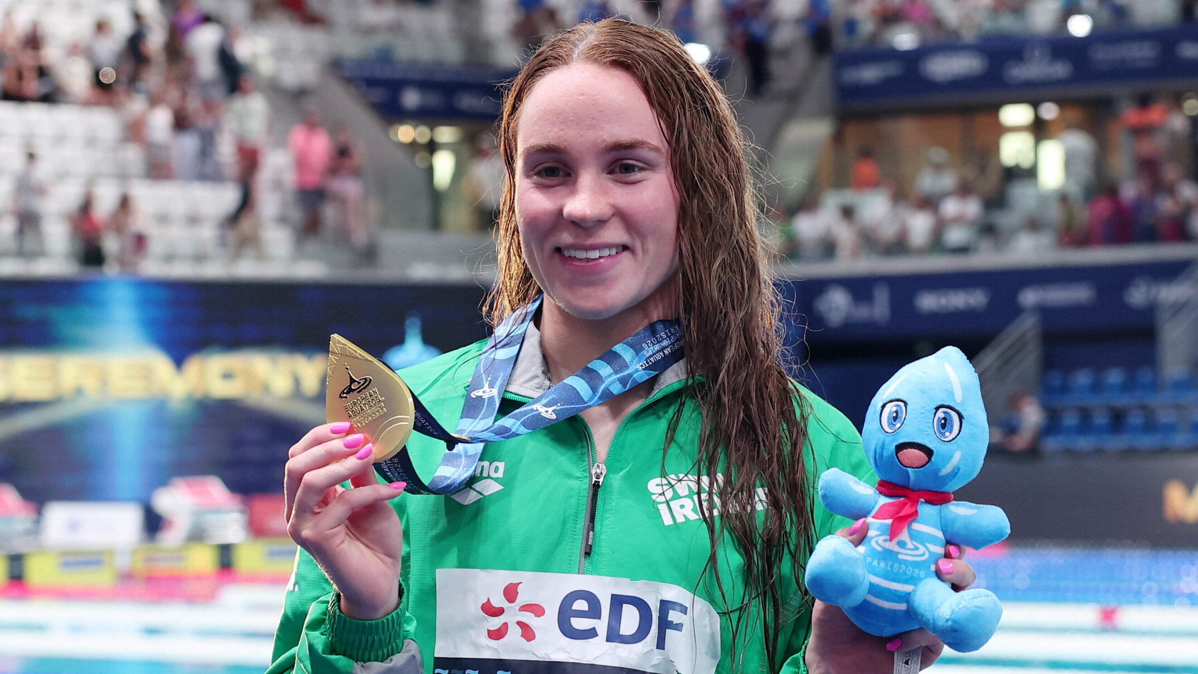 Ellen Walshe claims individual medley gold as Mona McSharry wins 100m breaststroke silver at European Championships